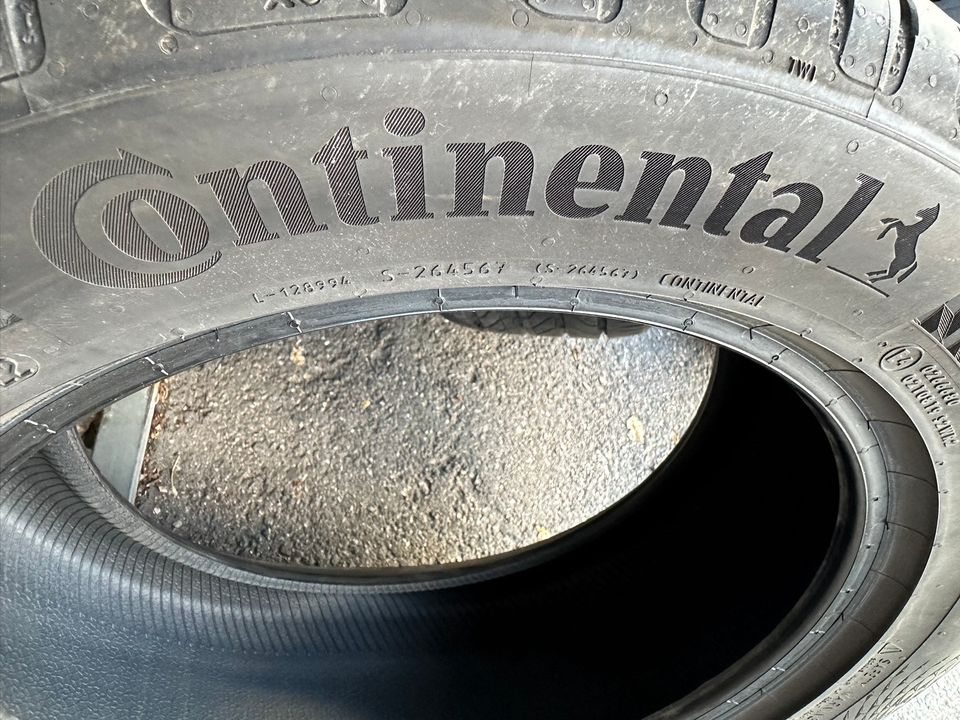 Continental kesärenkaat 215,55R16