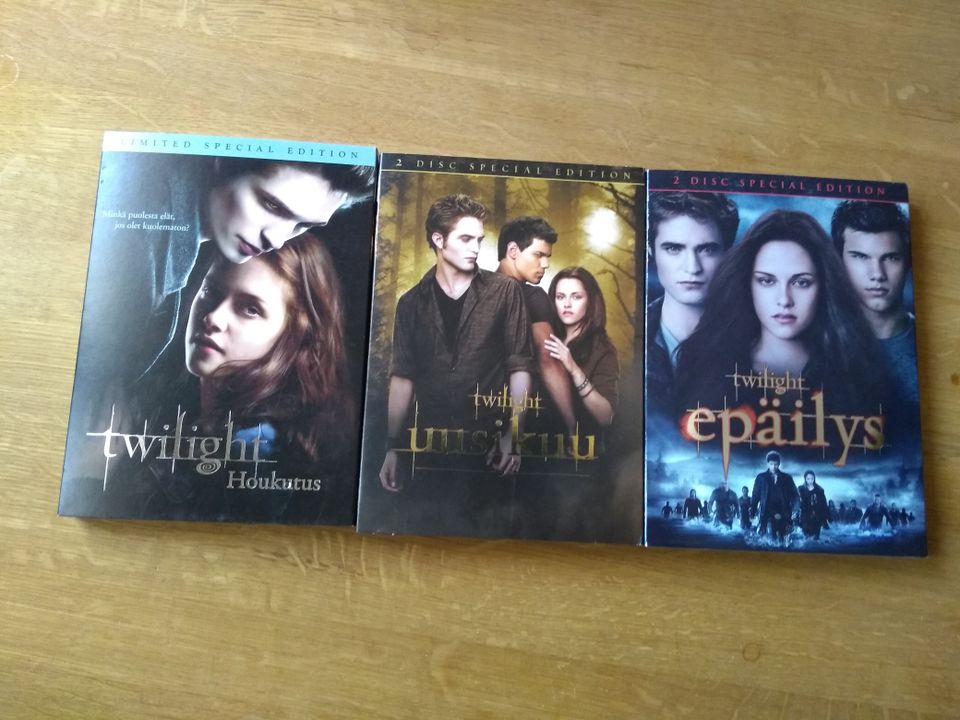 Twilight DVD elokuvat 1-3