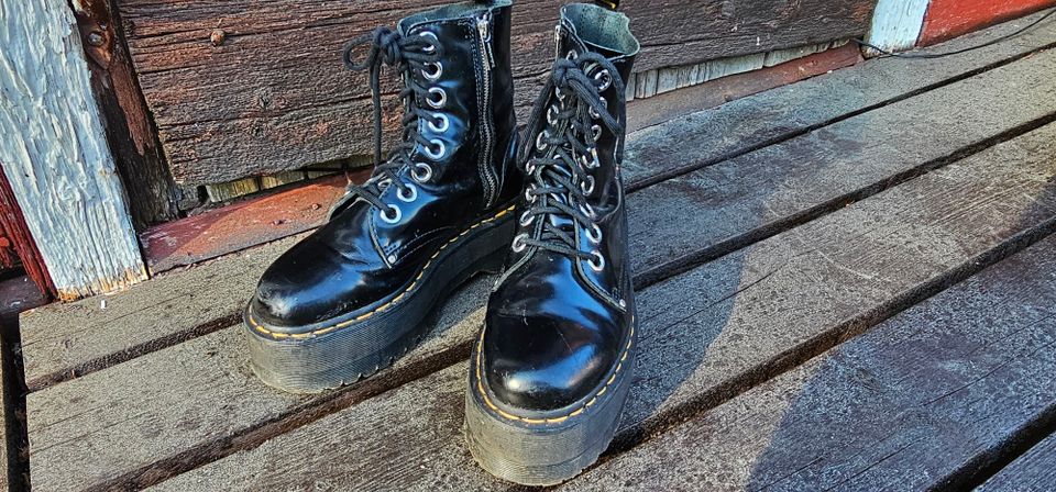 Dr Martens Jadon 40