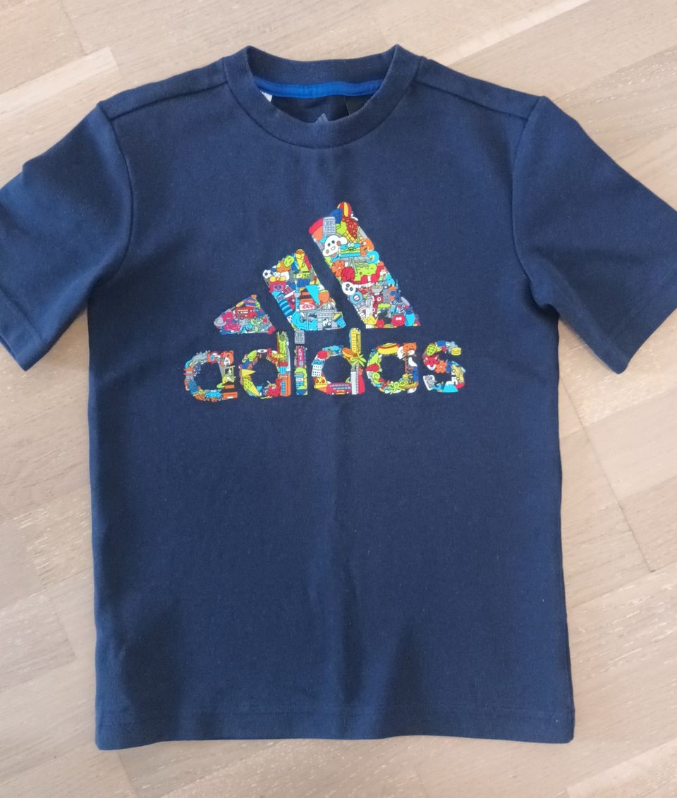 Adidas t-paita, 128