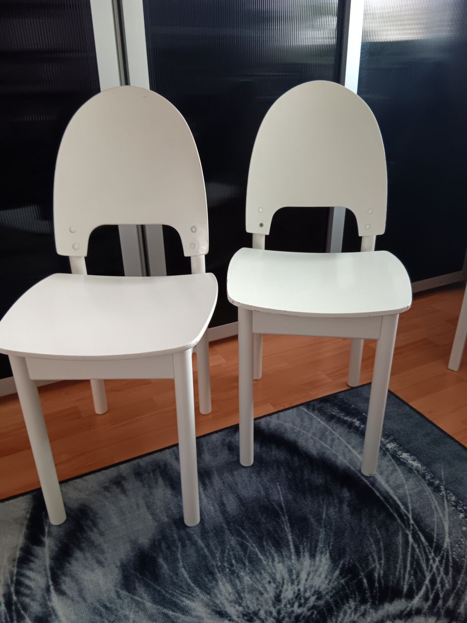 Pisara tuolit