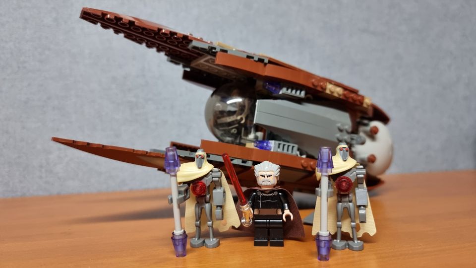 Lego Star Wars 7752 - Count Dooku's Solar Sailer
