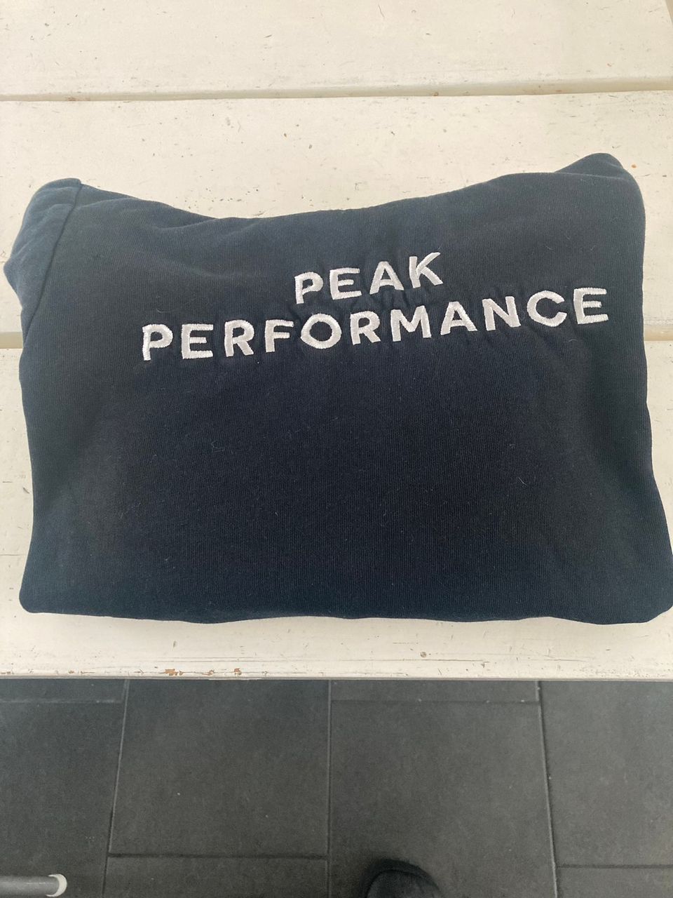 Peak Performance huppari  koko 150