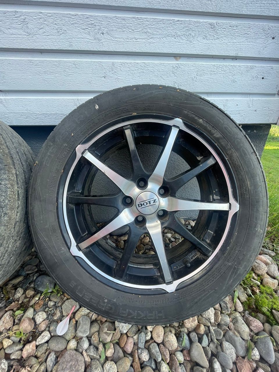 17” dotz vanteet