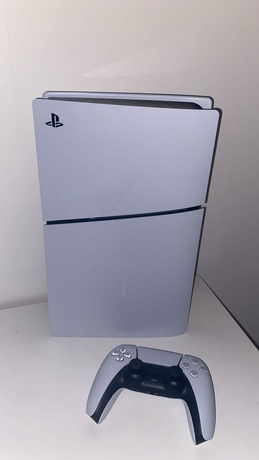 Myydään PlayStation 5
