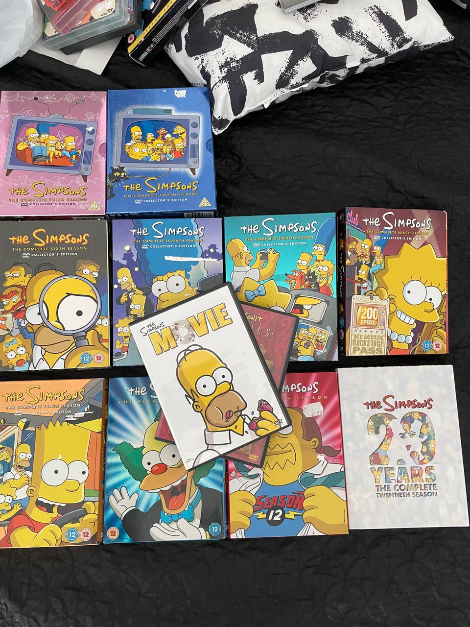 Simpsonien tuotantokausia -  kaikki DVD -kokoelmat ja elokuvat.