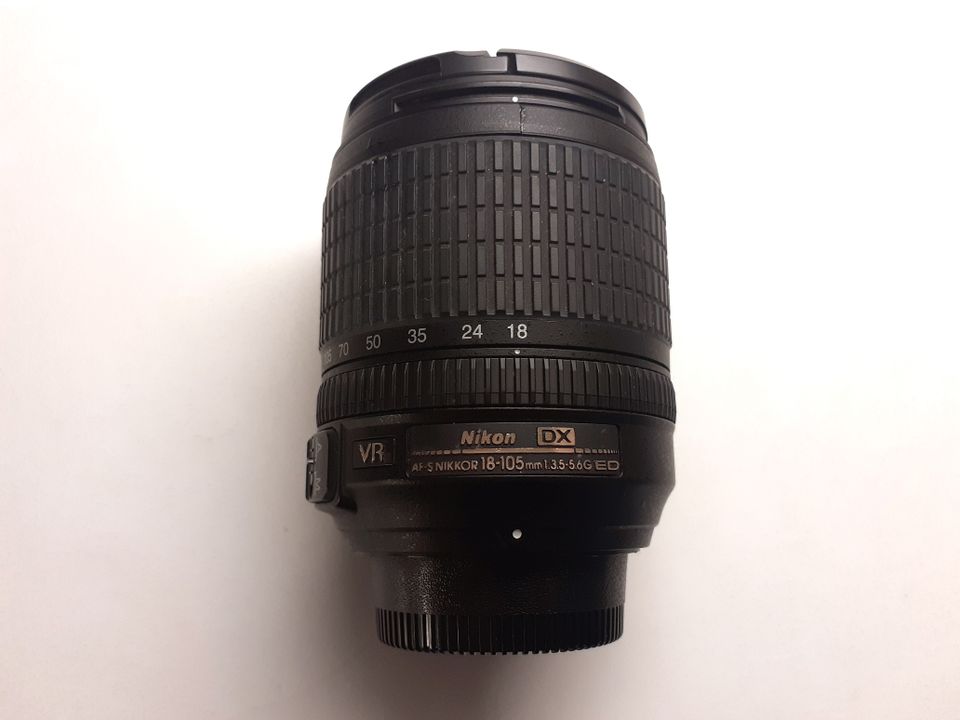 Nikon 18-105mm f3.5-5.6 AF-S Nikkor G ED VR