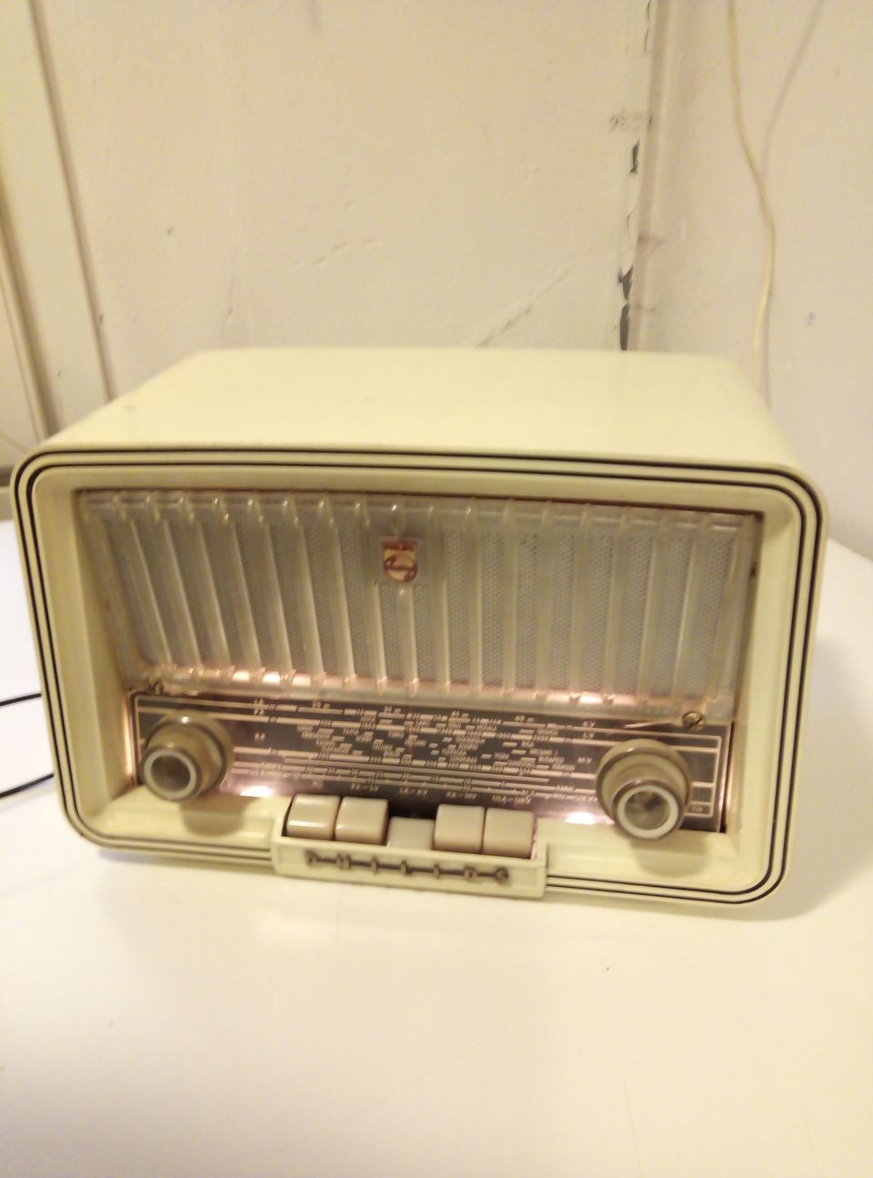 Philips retro radio.