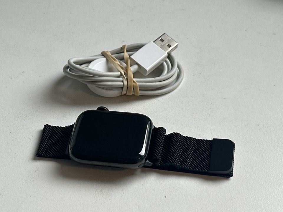 Apple Watch 5 44mm GPS+4G TAKUU 12kk graphite