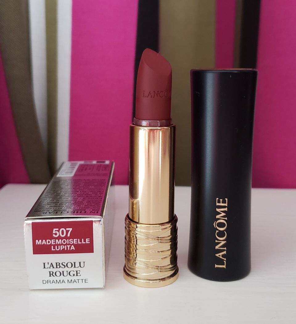 LANCOME 507 Madamoiselle Lupita Drama Matte