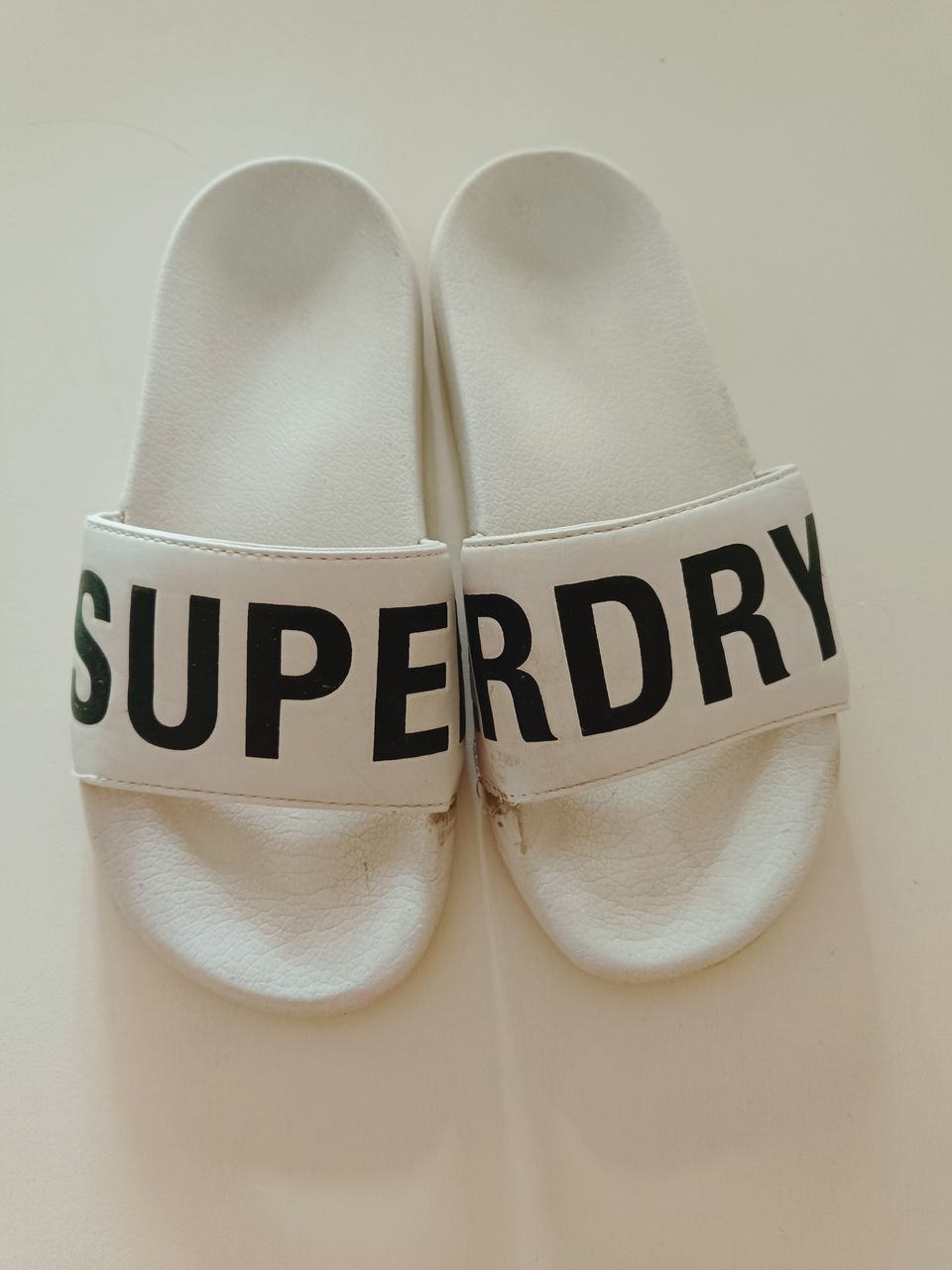 Superdry sandaalit 42