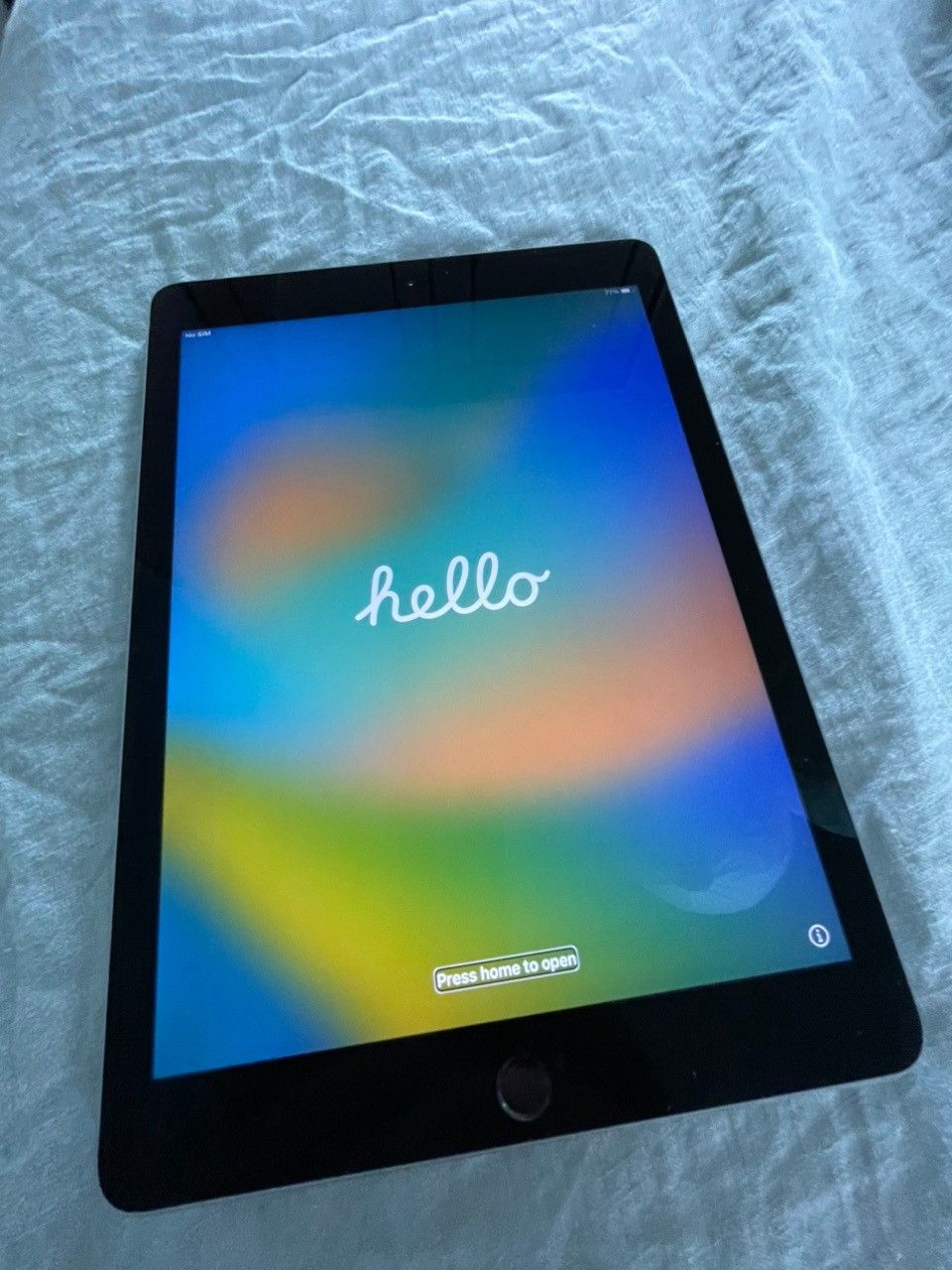 Apple iPad Pro 9.7" Wi-Fi + Cellular 32 Gt Tähtiharmaa