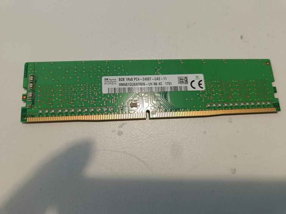 8 GB DDR4 2400MHz