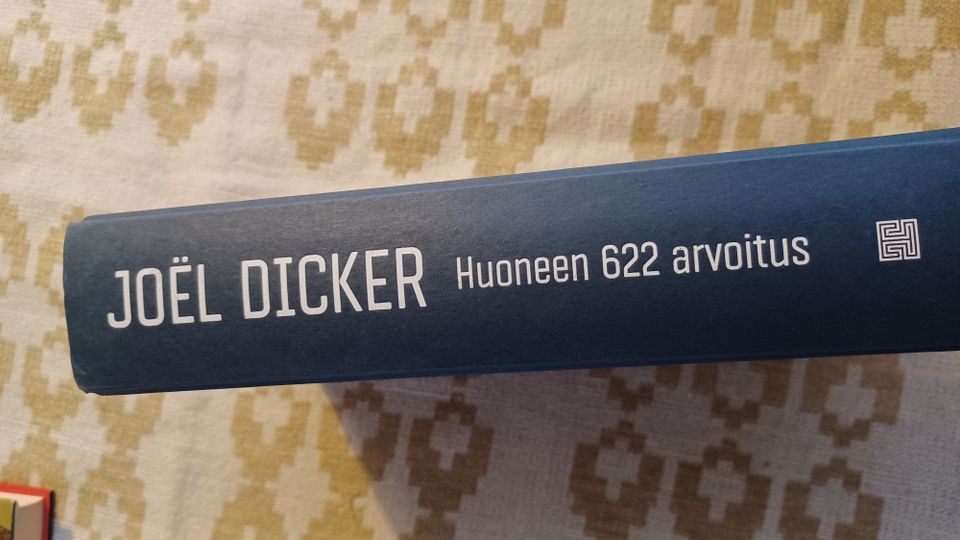 Joel Dicker: Huoneen 622 arvoitus