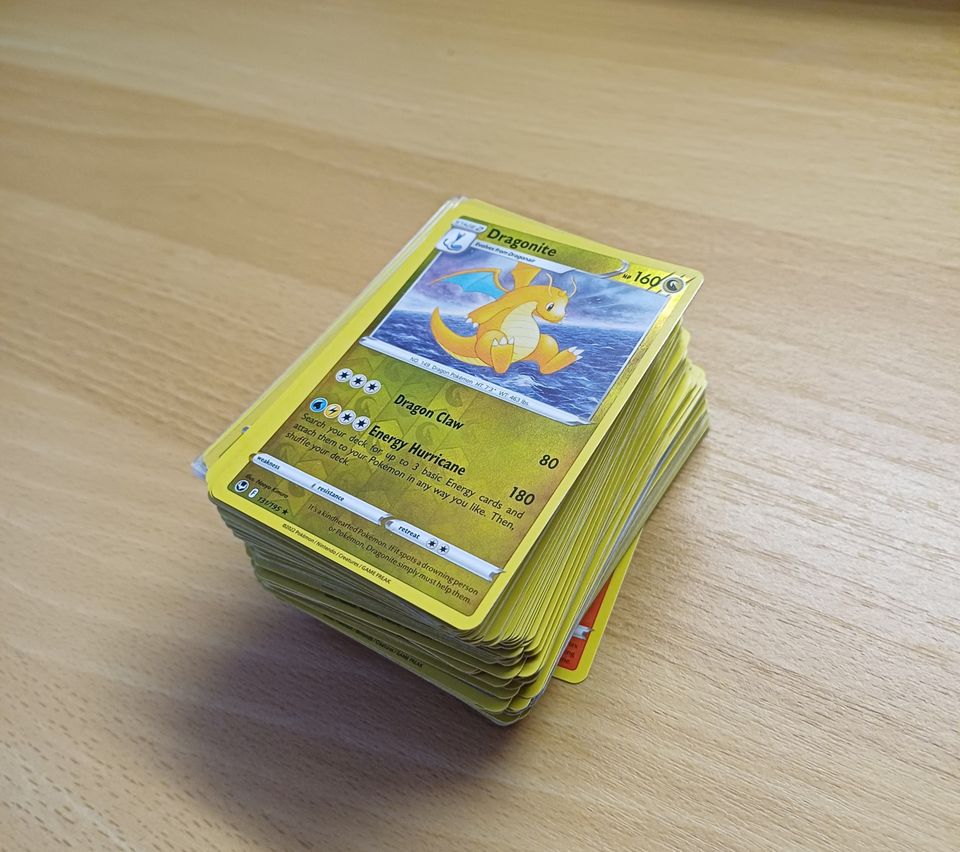 150kpl Pokemon kortteja