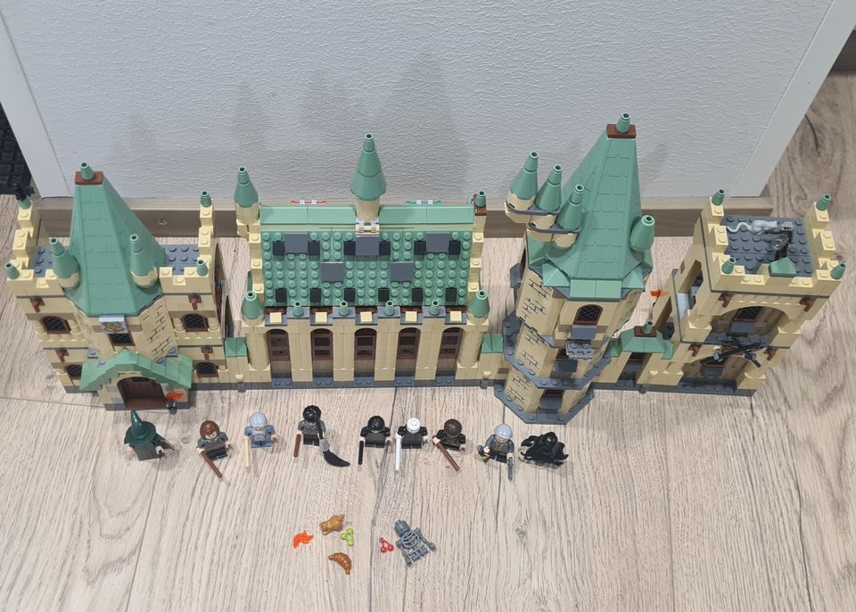 Lego Hogwarts linna 4842