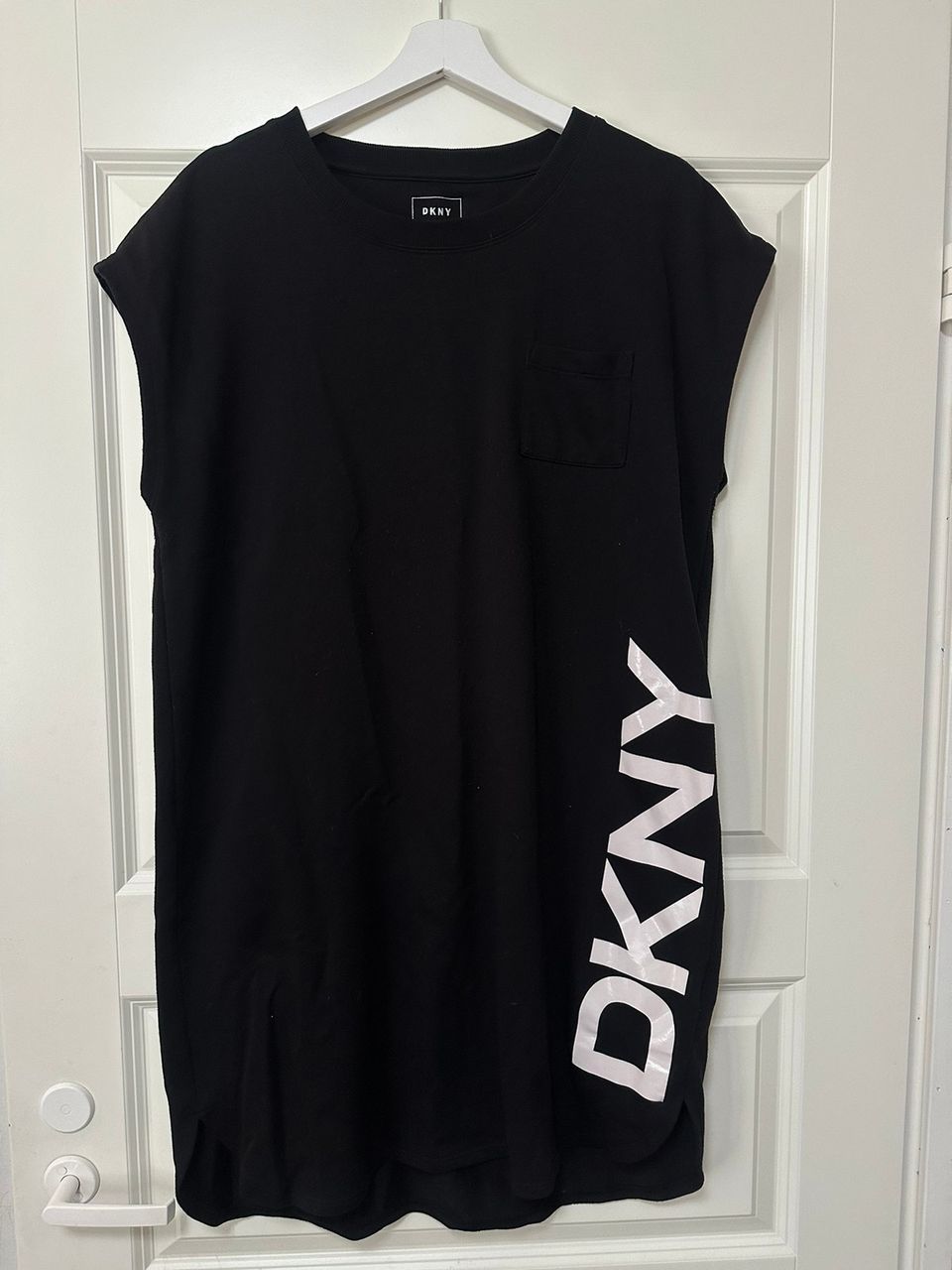 DKNY paitamekko, XL
