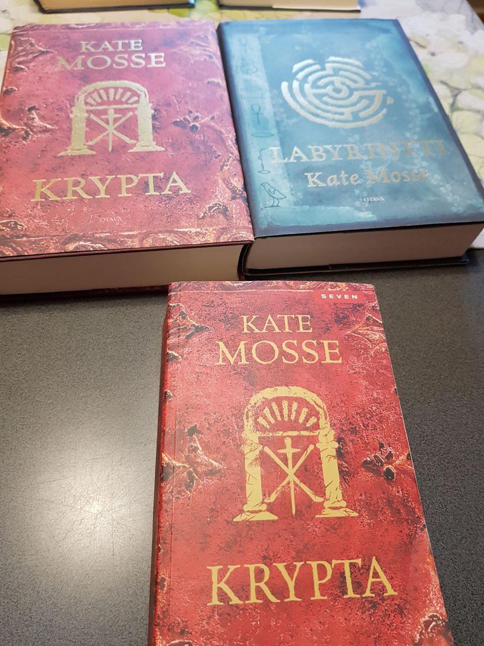 Kate Mosse x 3