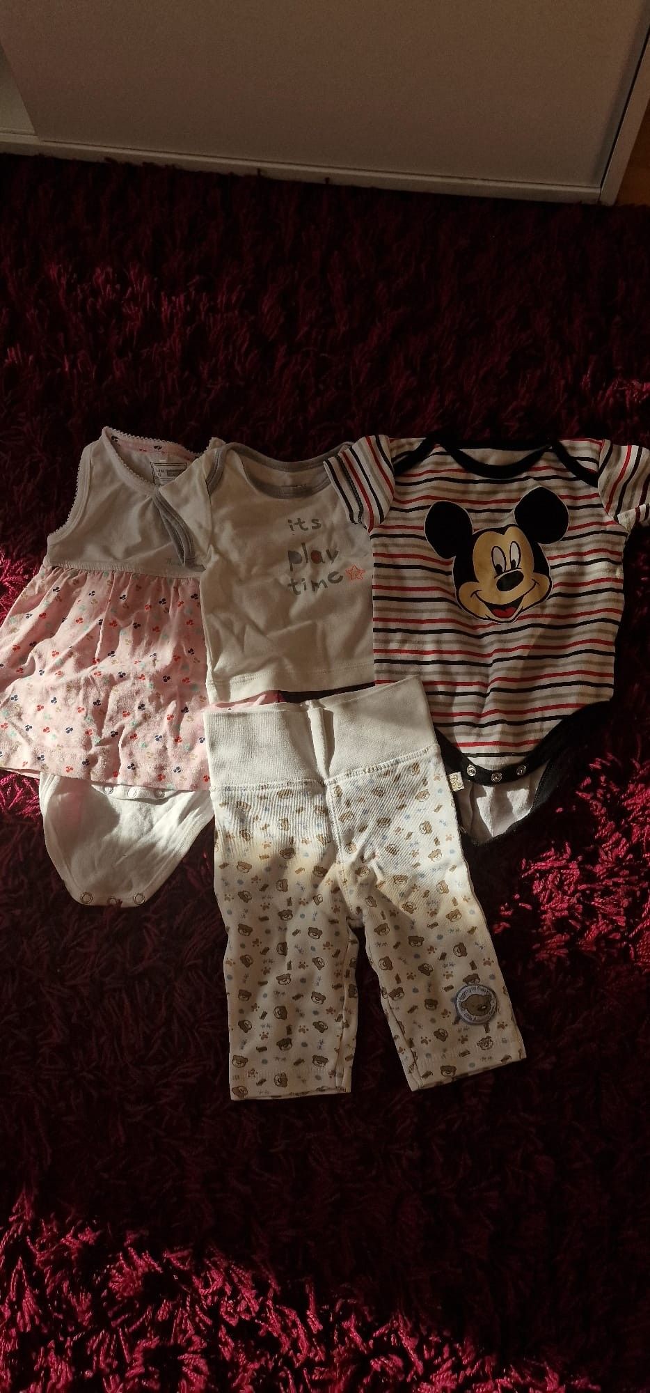 52-62 vauvan vaatteita