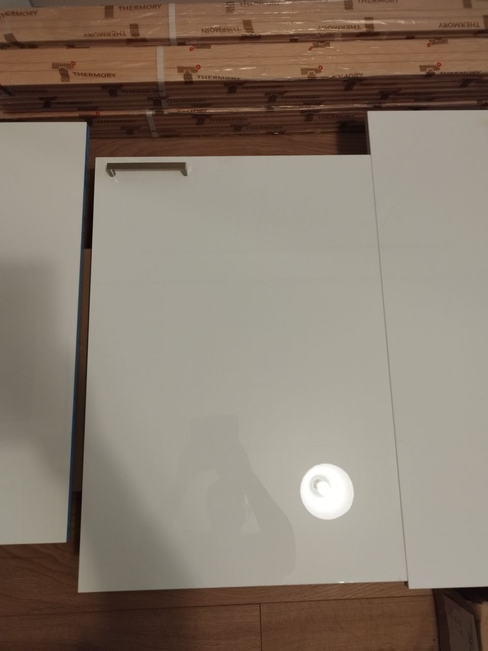 keittiökaapin ovi 71cm x 49.5cm