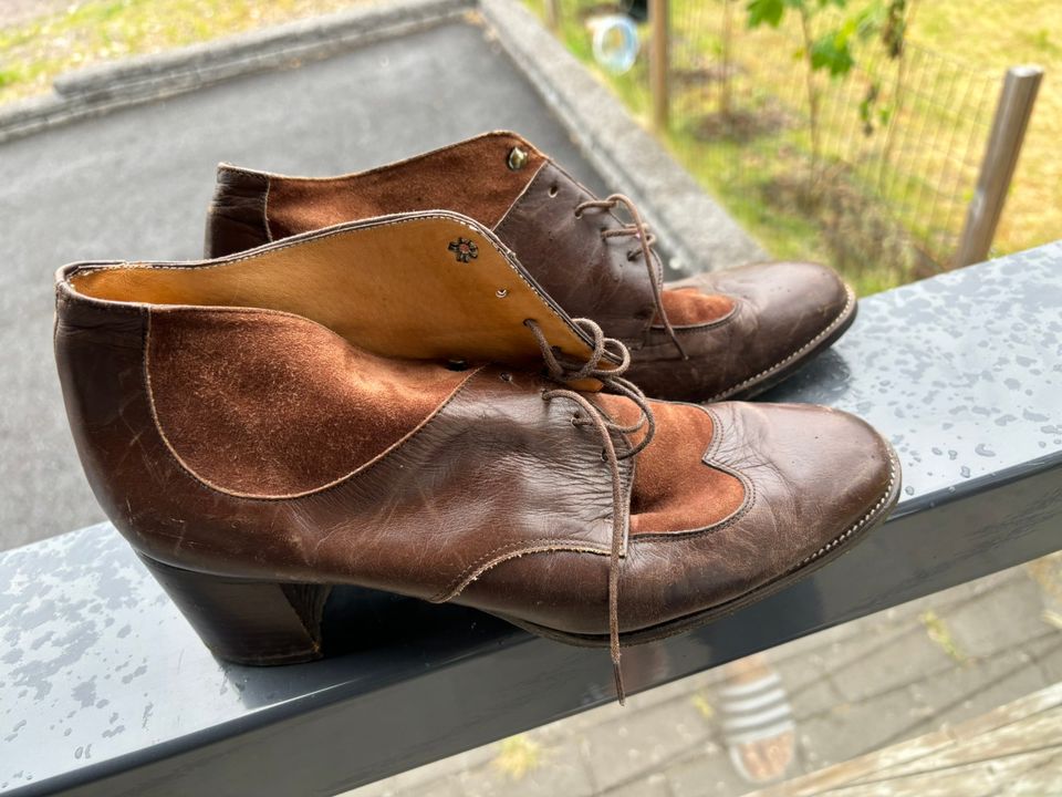 Vintage ruskeat nahka kengät