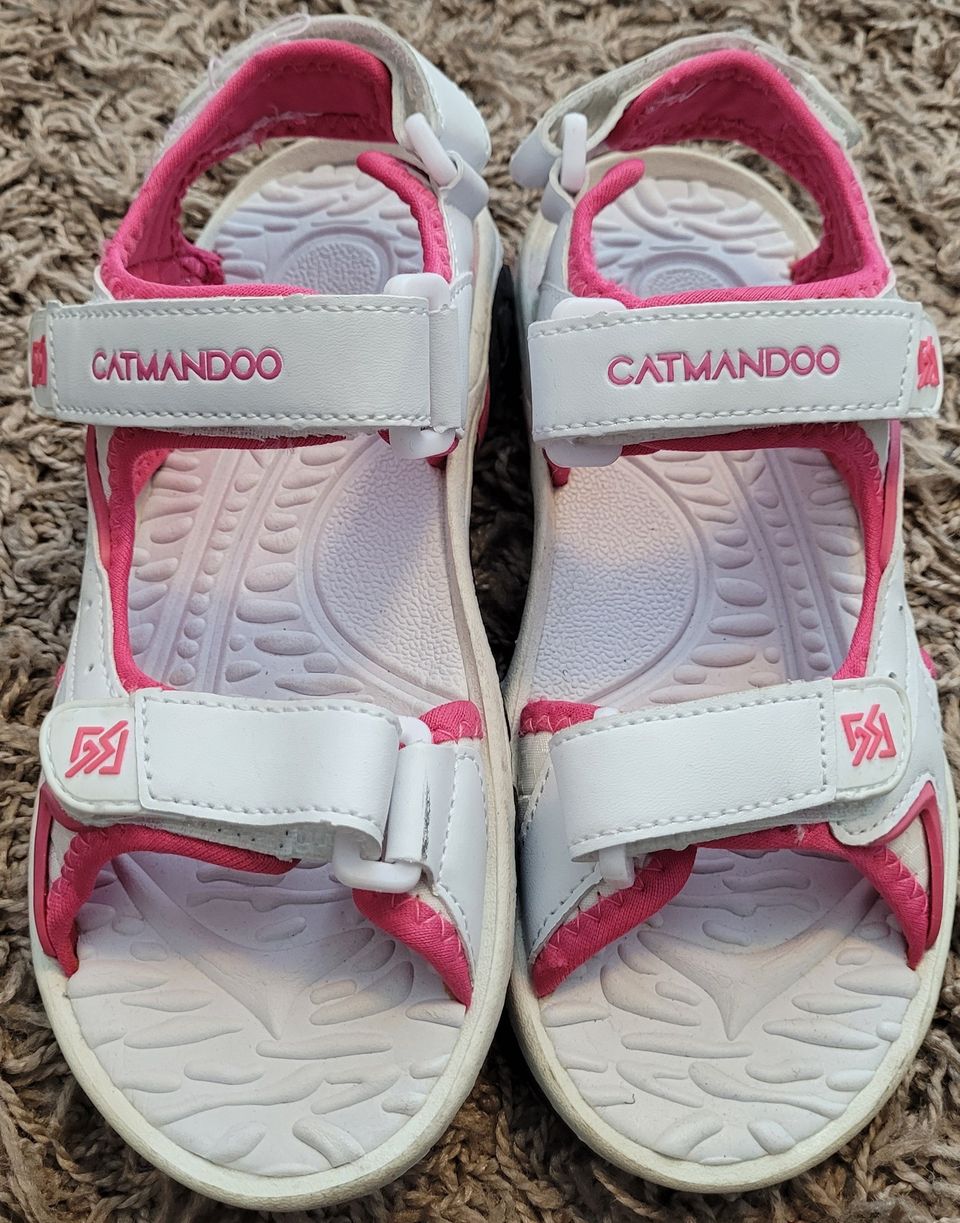 Catmandoo sandaalit koko 32