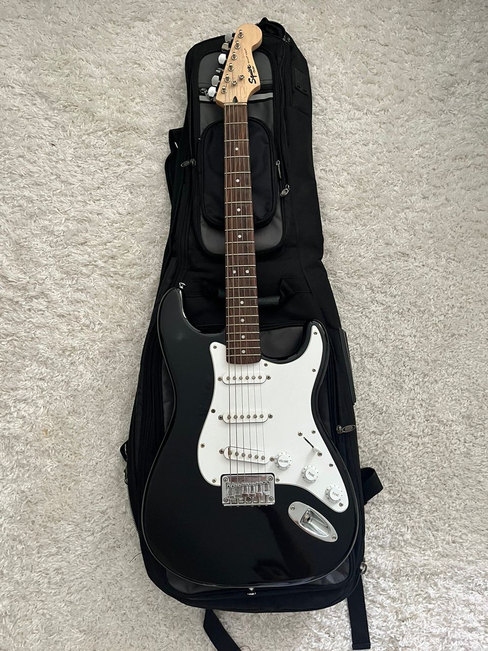 Squier Bullet Stratocaster sähkökitara