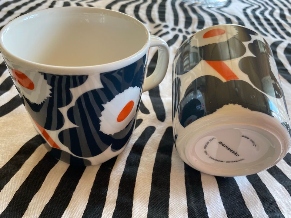 Myydään Marimekon Unikko kupit x2, isommat