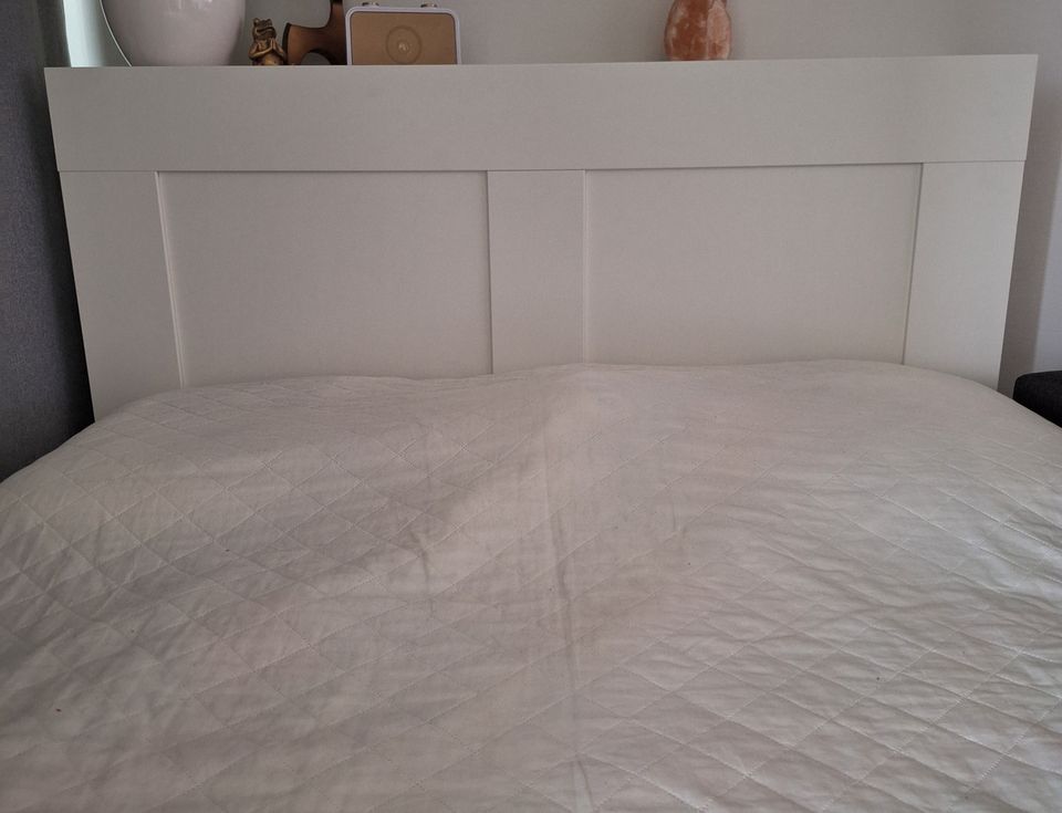 Ikea Brimnes -sängynpääty