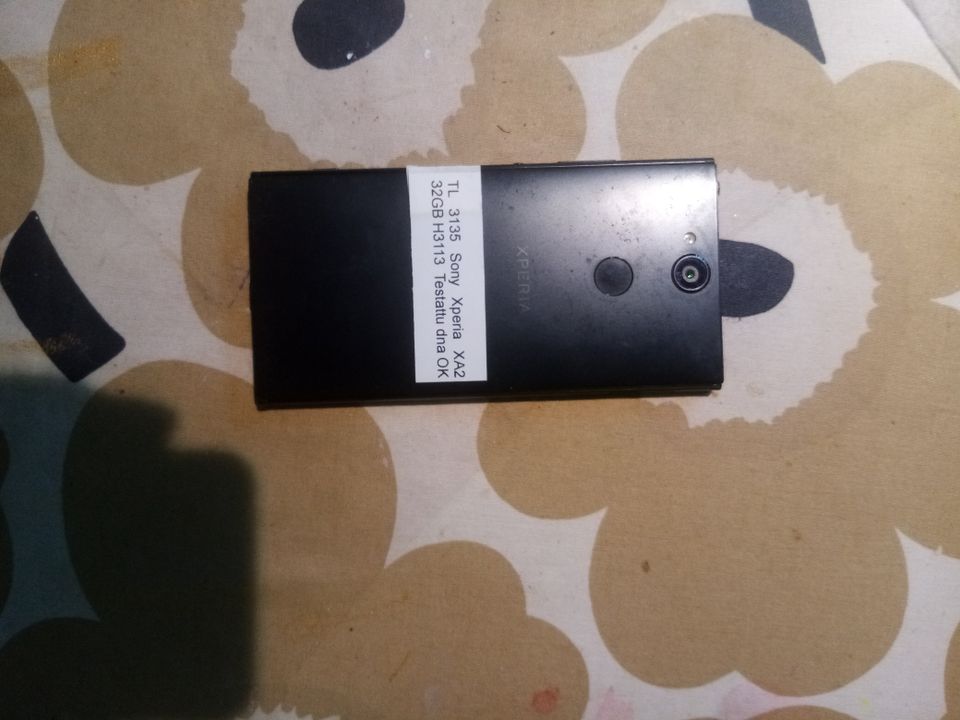 Sony Xperia XA2 32GB H3113 puhelim