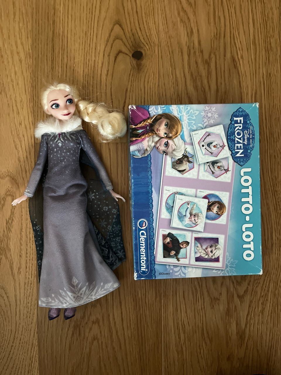 Laulava Frozen Elsa & Frozen-lotto 4+