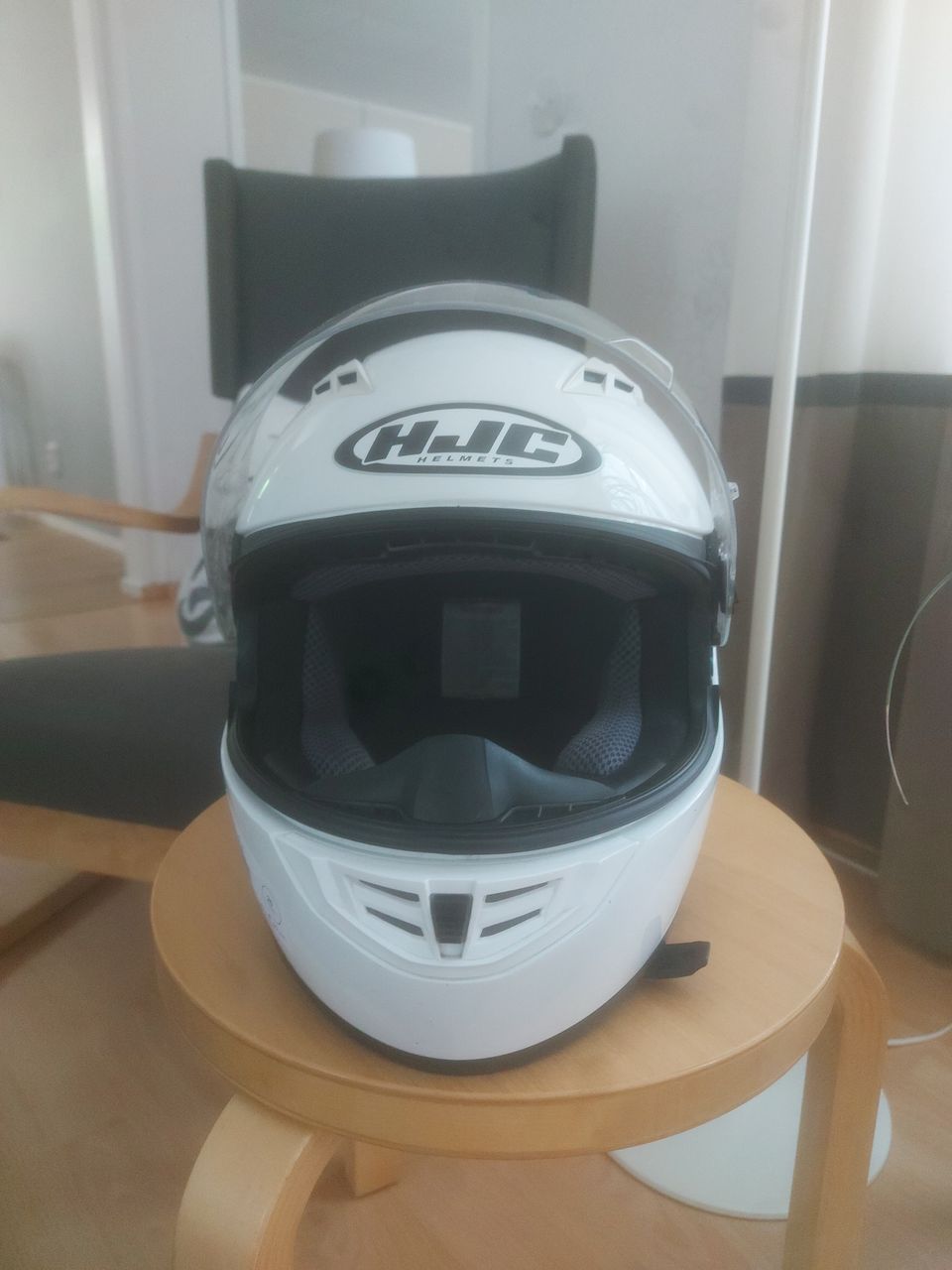 HJC helmet ajokypärä