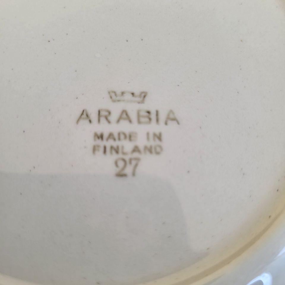 Arabia tarjoiluvati