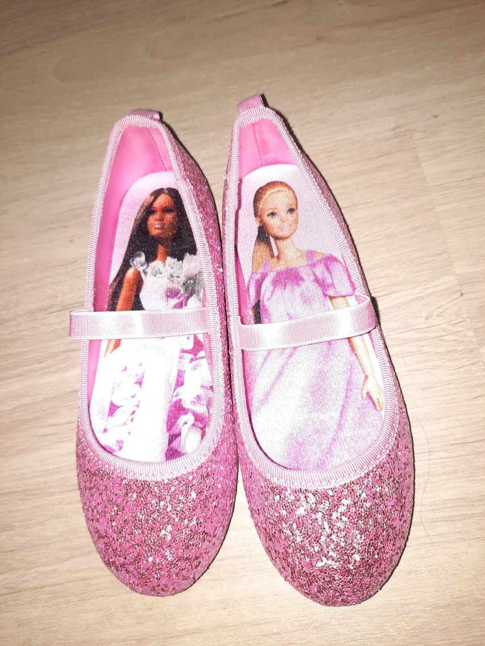 Barbie kengät