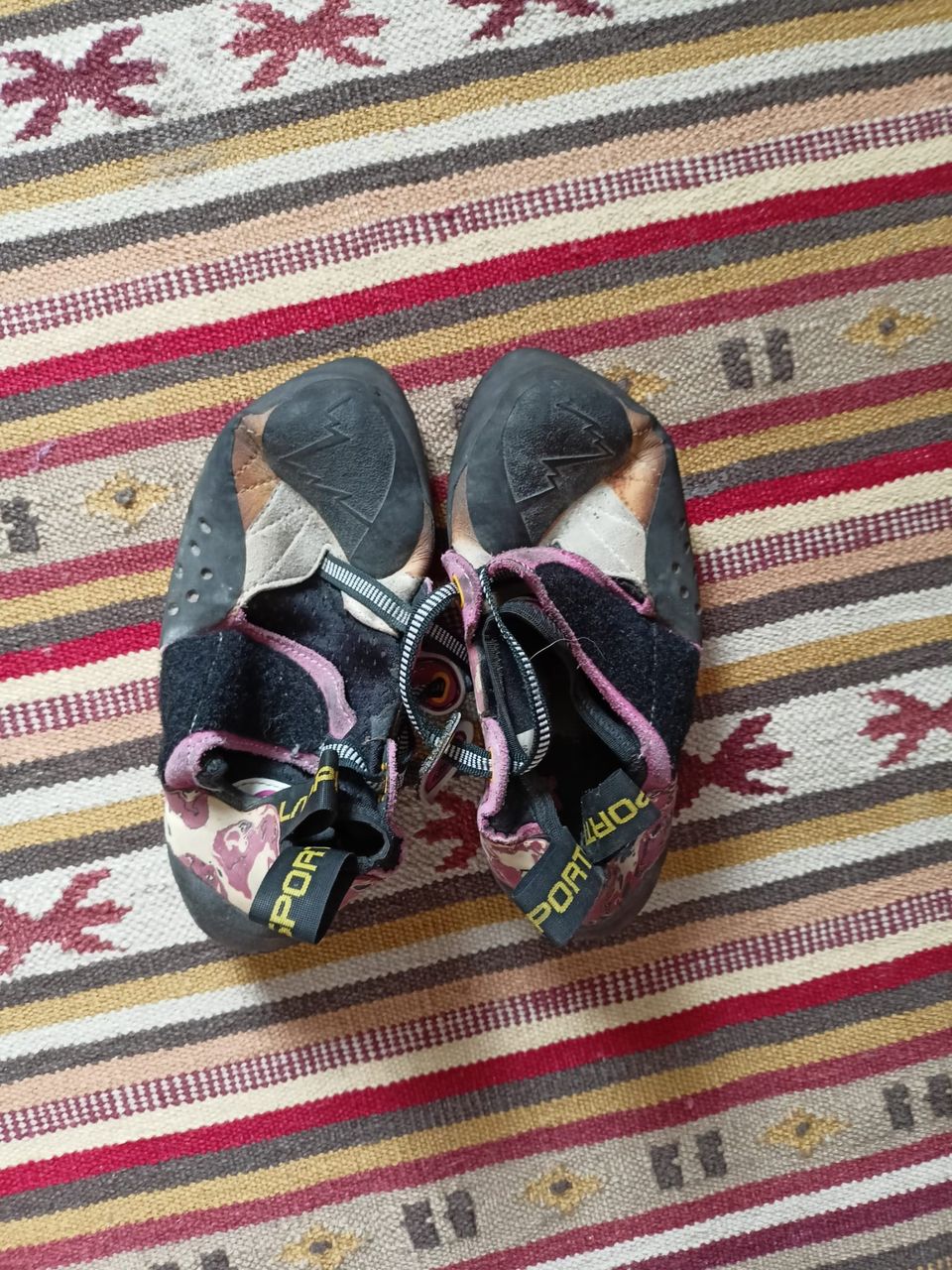 Kiipeilykengät La Sportiva Solution 37 1/2