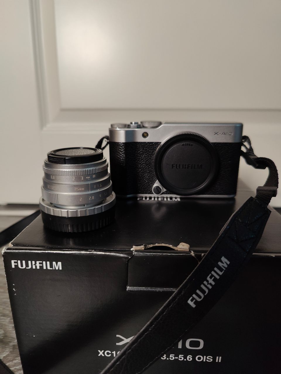 Fujifilm X-A10