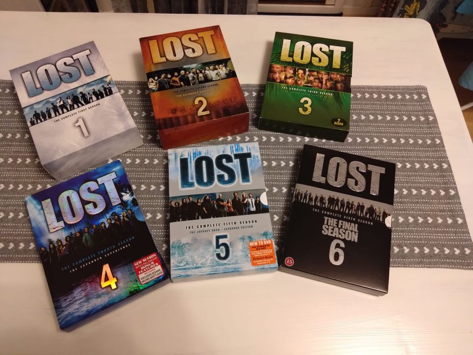 Lost 1-6 dvd boxit.