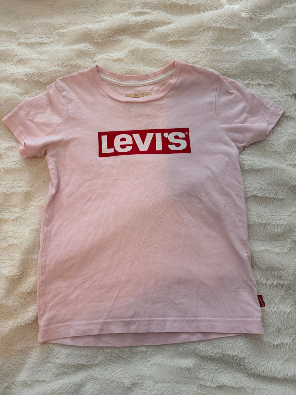 Levi’s pinkki t-paita koko 10