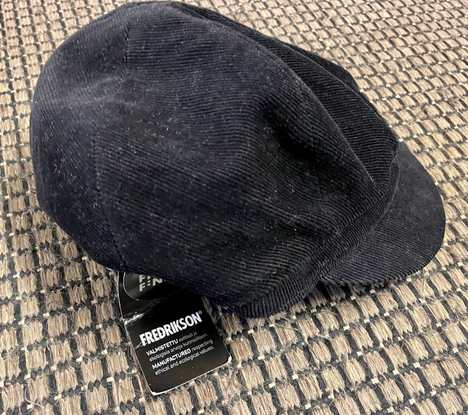 Musta Fredrikssonin hattu mallia Heihei, koko 52