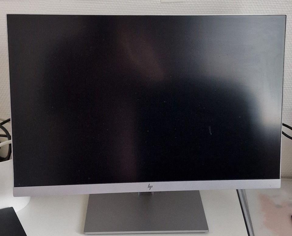 24in HP Monitor for sale