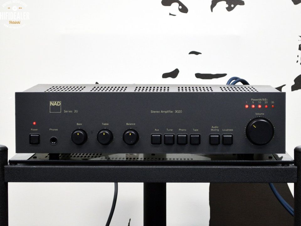 NAD 3020