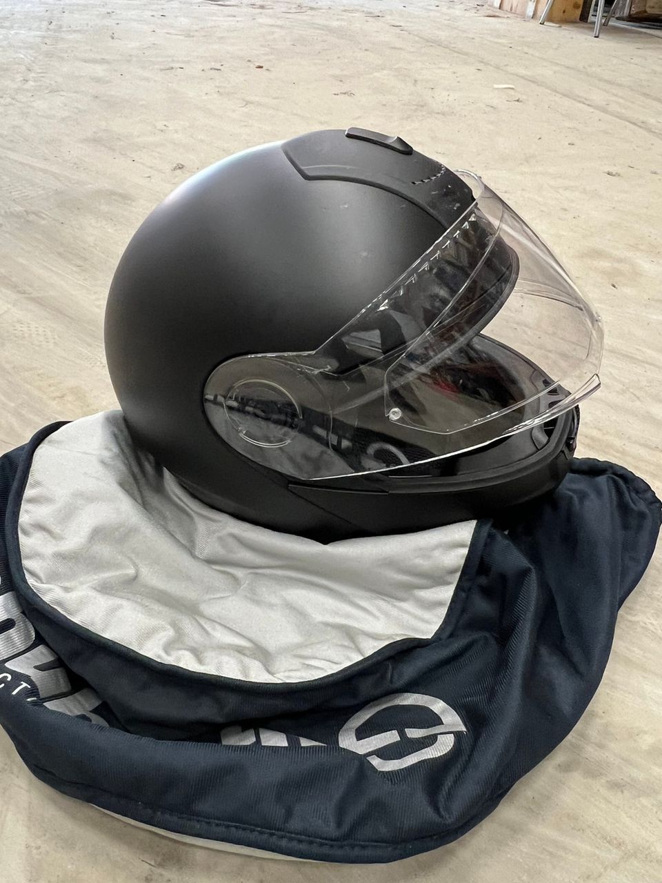 Schuberth c3, koko s