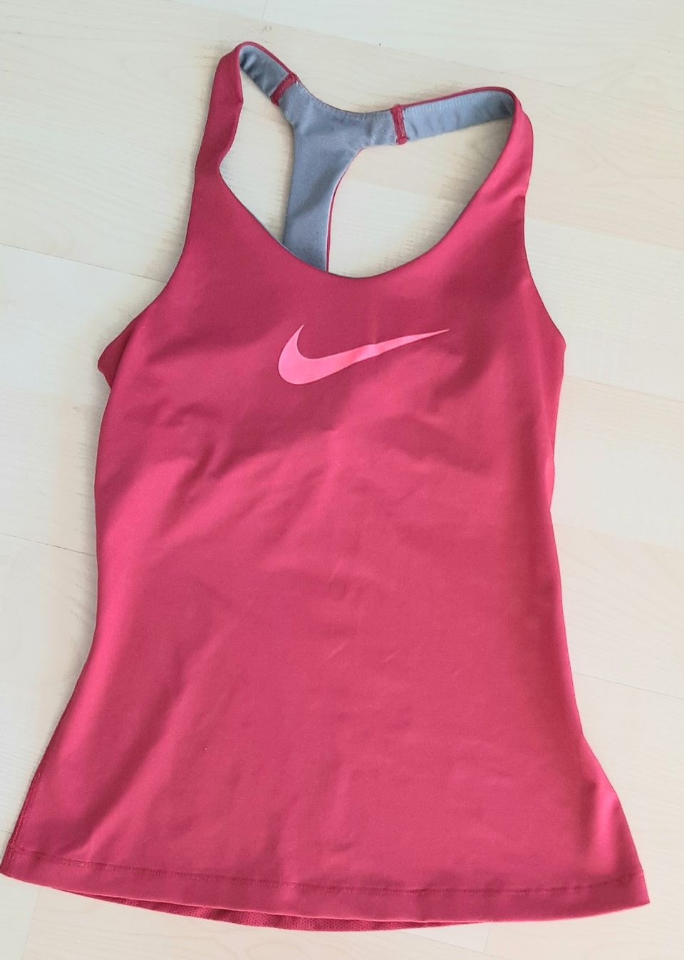 Niken Dri-Fit toppi, XS