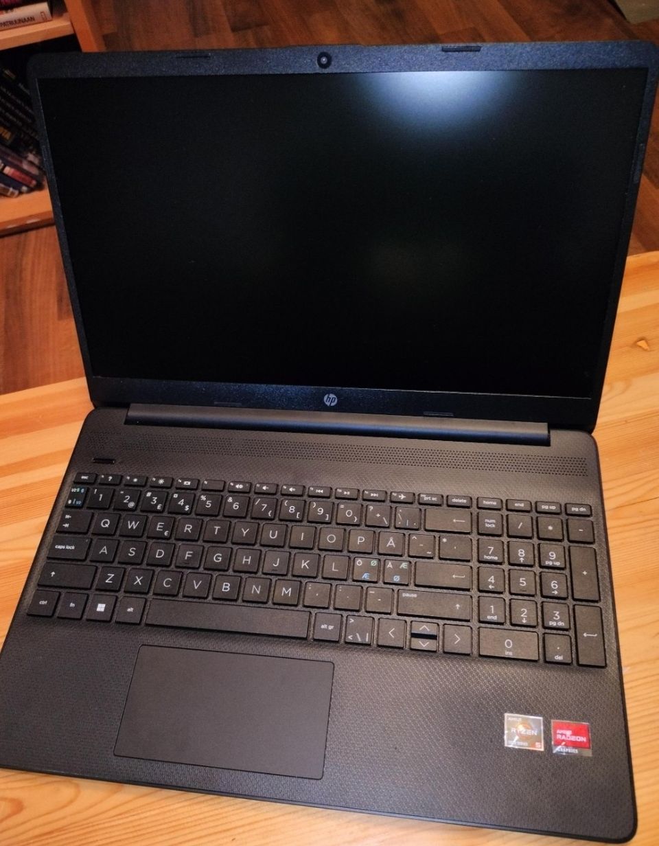 HP Laptop 15s-eq2825no