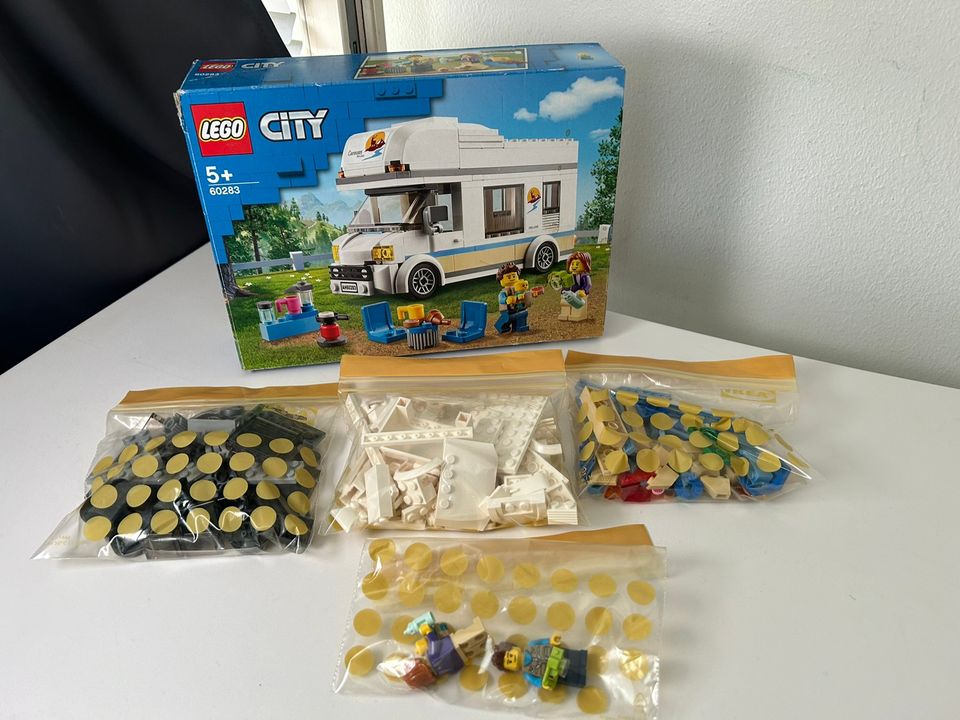 Lego City 60283 Lomalaisten asuntoauto