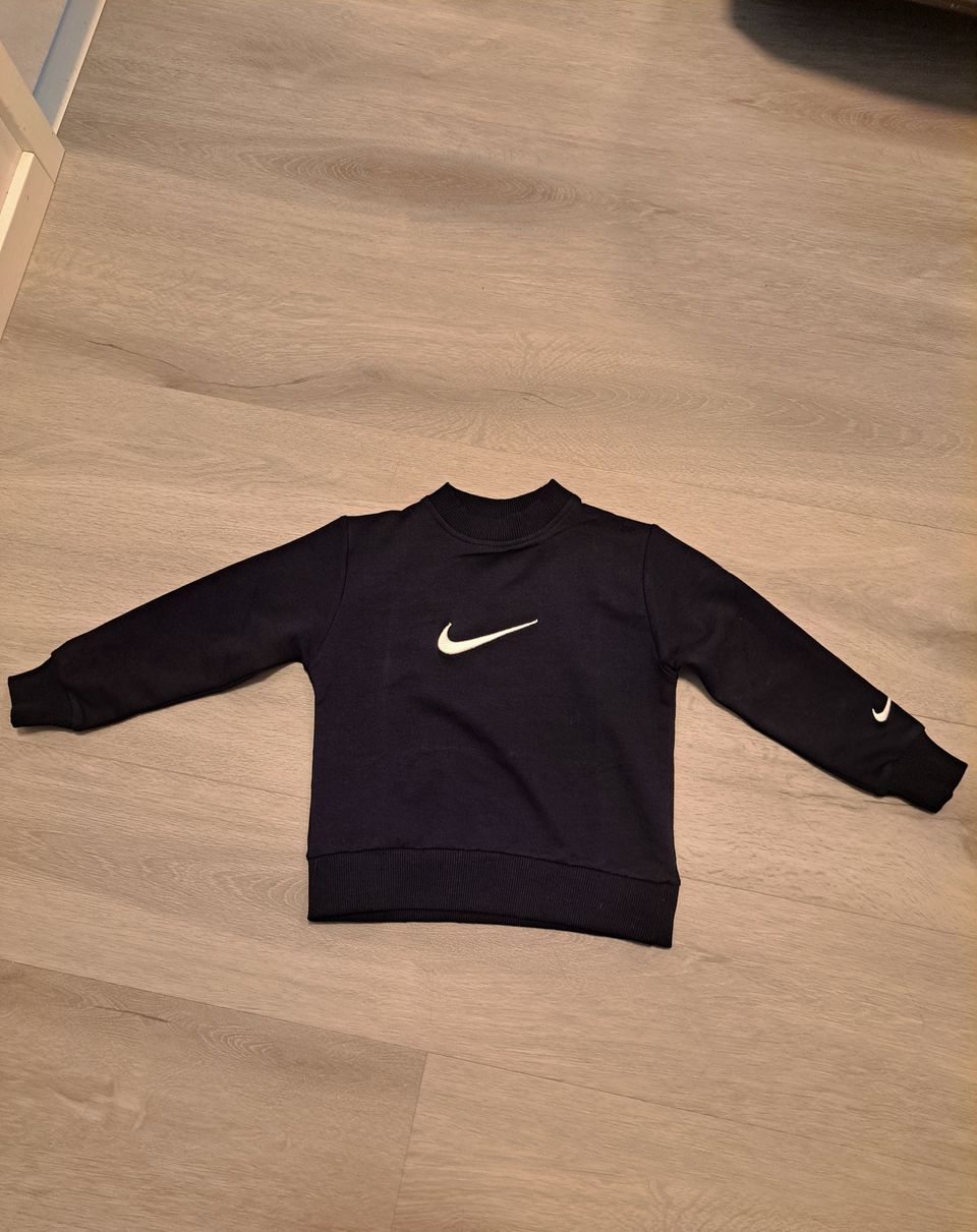 Uusi Nike pitkähihainen paita 86/92