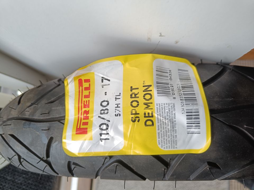 Pirelli Sport Demon 110/80-70 eturengas