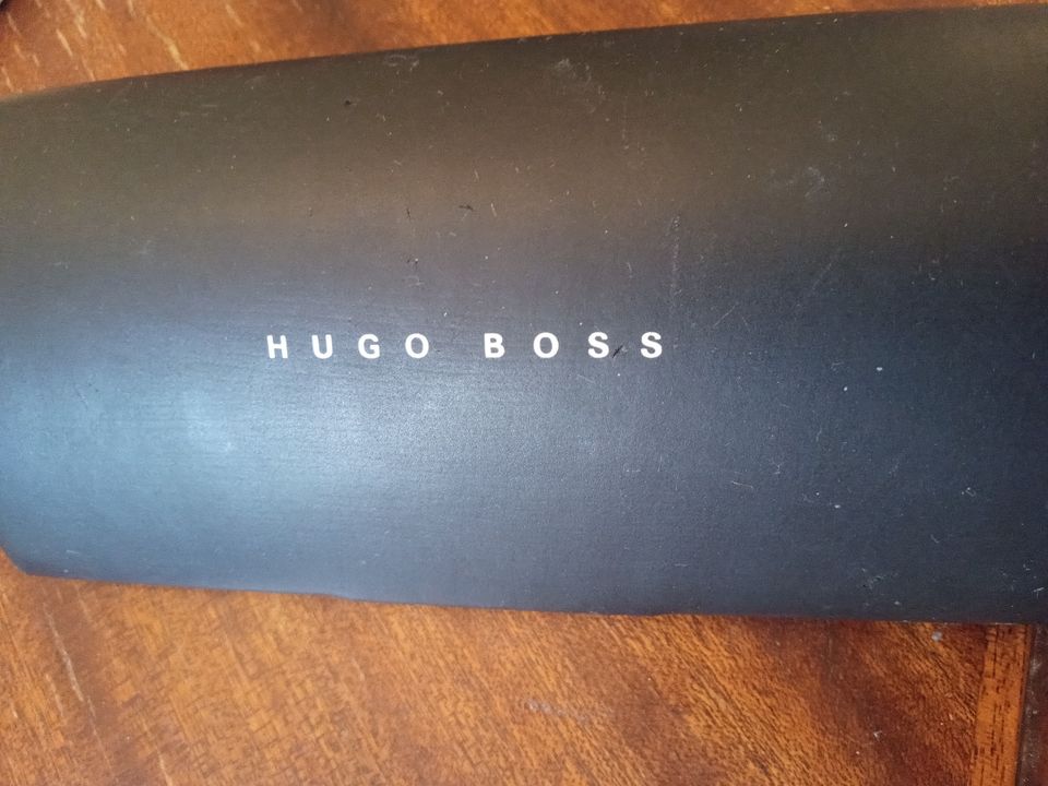Hugo boss lasi kotelo