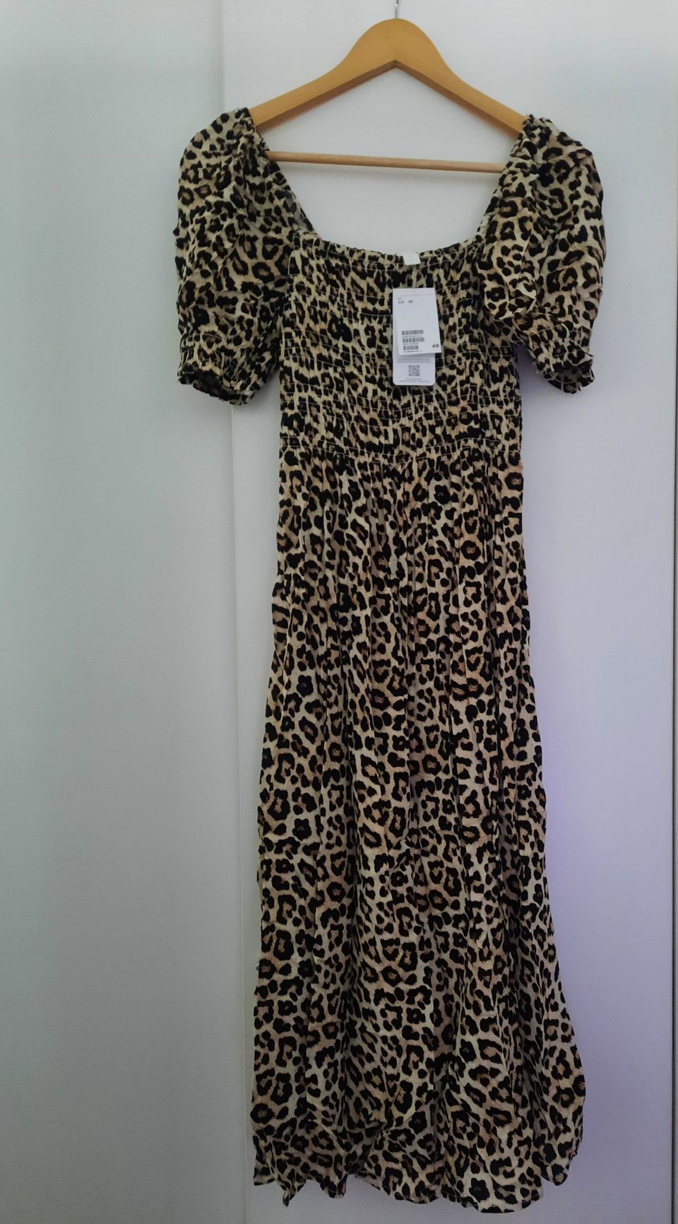 H&M Puhvihihainen / leopardikuvioinen mekko