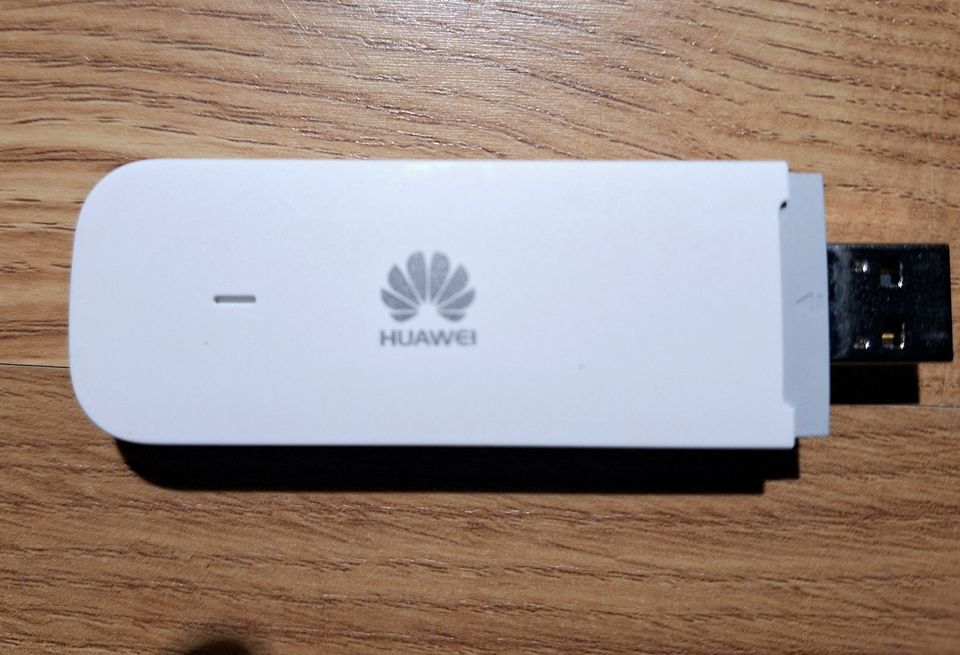 Huawei E3372 USB modeemi
